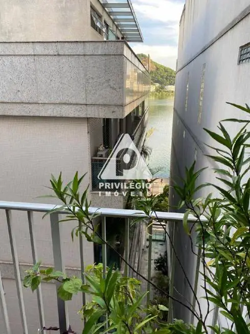 Foto 5 de Apartamento com 2 Quartos à venda, 98m² em Lagoa, Rio de Janeiro