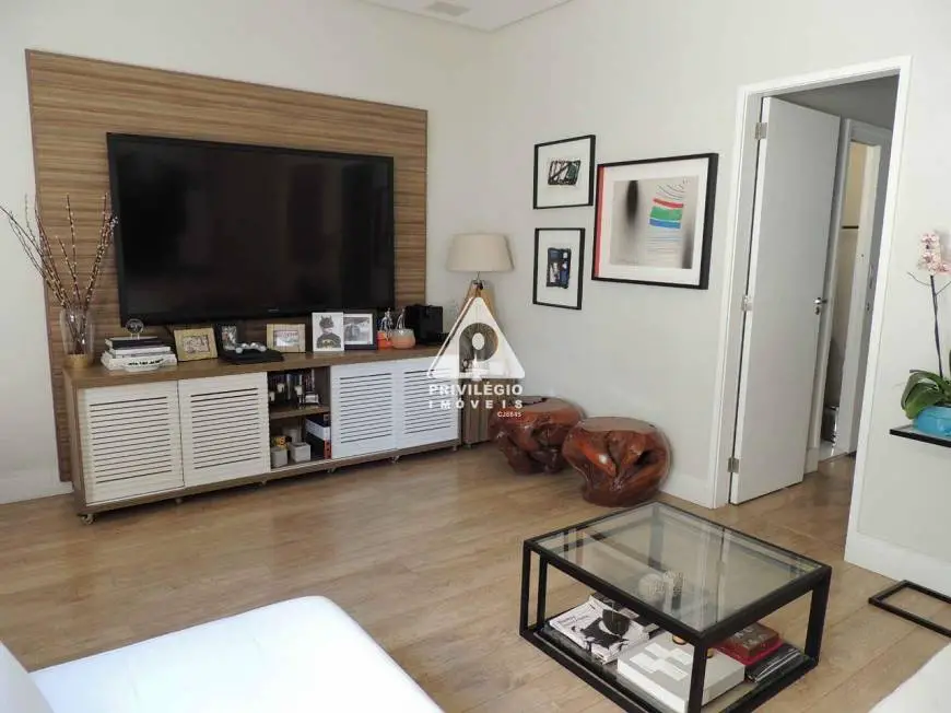 Foto 1 de Apartamento com 3 Quartos à venda, 101m² em Humaitá, Rio de Janeiro