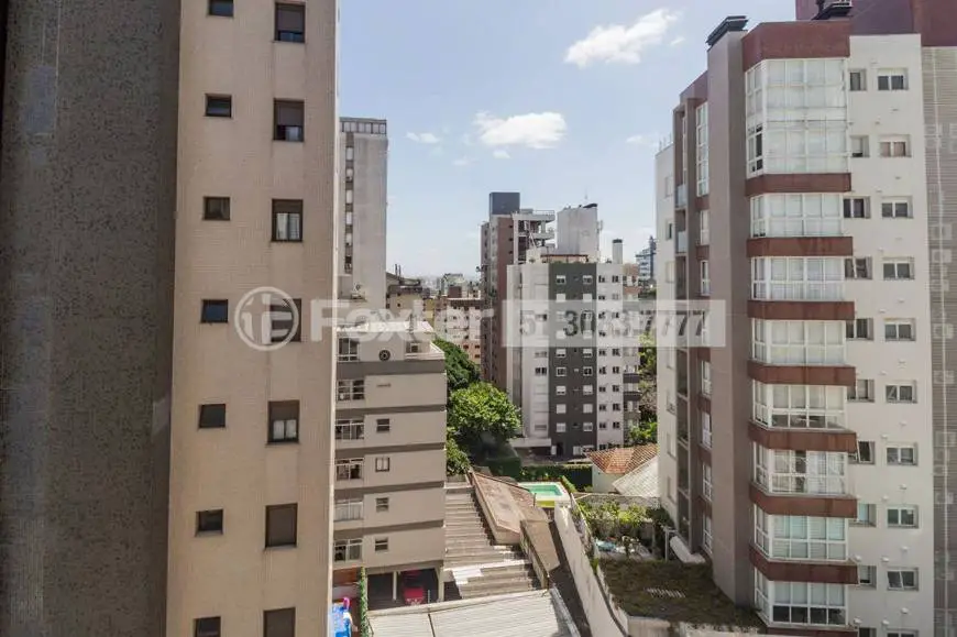 Foto 2 de Apartamento com 3 Quartos à venda, 275m² em Independência, Porto Alegre