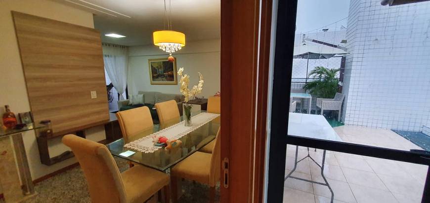 Foto 1 de Apartamento com 3 Quartos à venda, 112m² em Ponta Verde, Maceió