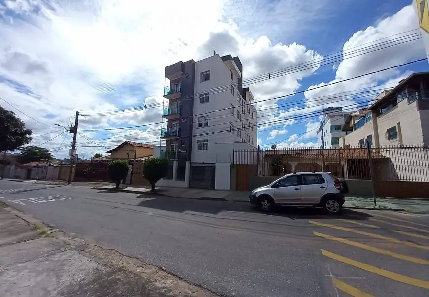 Foto 1 de Apartamento com 3 Quartos à venda, 67m² em Rio Branco, Belo Horizonte