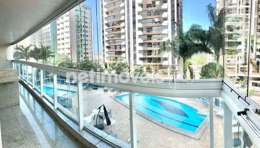 Foto 1 de Apartamento com 4 Quartos à venda, 245m² em Barro Vermelho, Vitória
