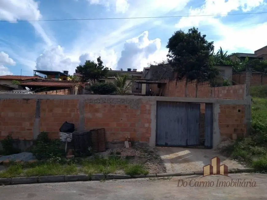 Foto 1 de Casa com 2 Quartos à venda, 360m² em Guanabara, Betim