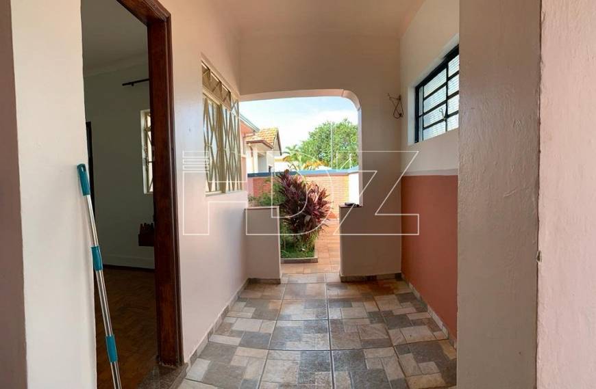 Foto 3 de Casa com 3 Quartos para alugar, 202m² em Centro, Araraquara