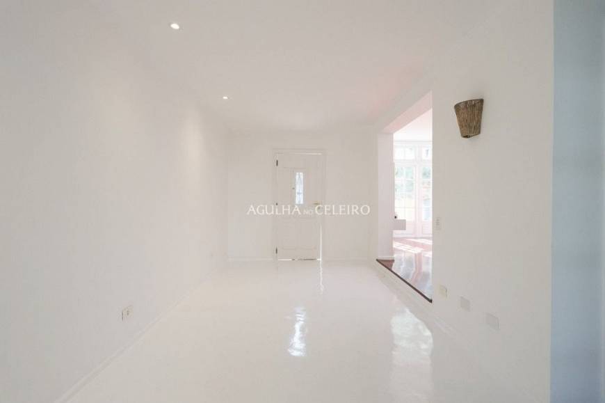 Foto 5 de Casa com 3 Quartos para alugar, 230m² em Jardim Paulistano, São Paulo