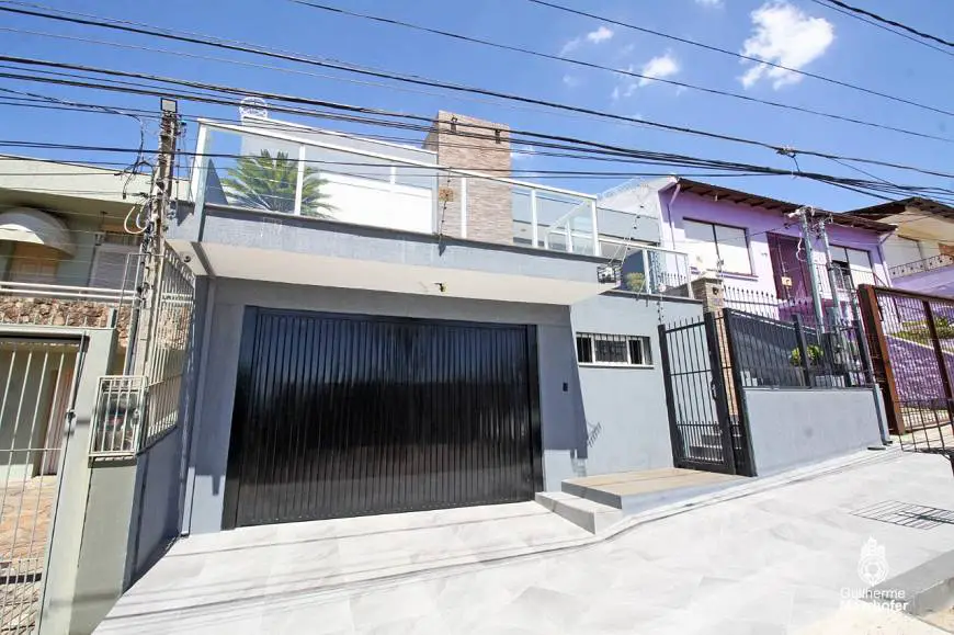 Foto 1 de Casa com 3 Quartos à venda, 203m² em Santa Tereza, Porto Alegre