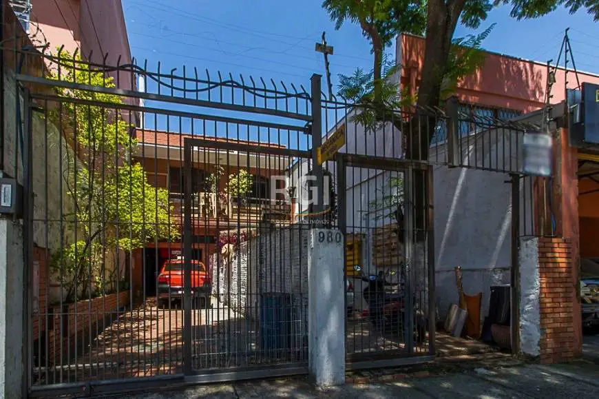 Foto 1 de Casa com 3 Quartos à venda, 300m² em São João, Porto Alegre