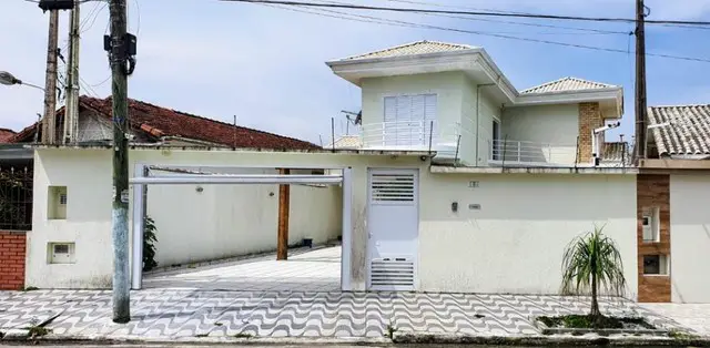 Foto 1 de Casa com 3 Quartos à venda, 360m² em Solemar, Praia Grande