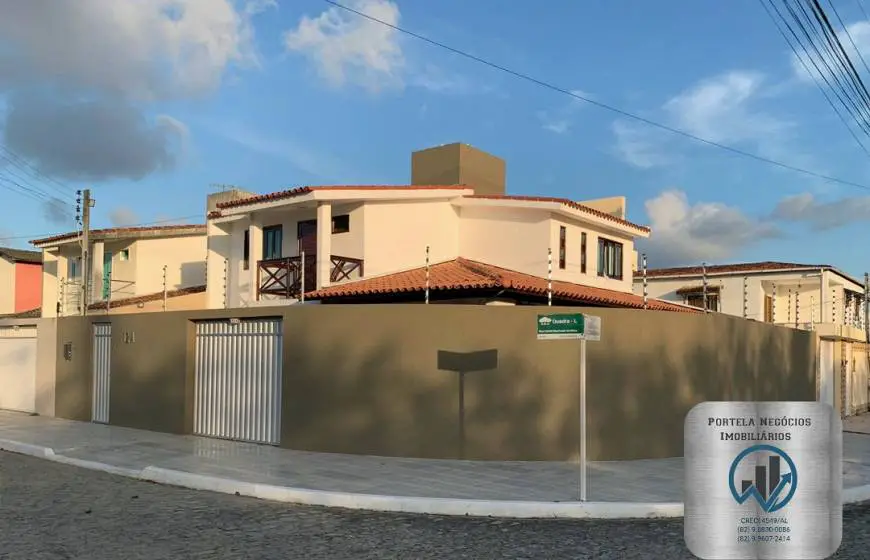 Foto 1 de Casa de Condomínio com 3 Quartos à venda, 145m² em Antares, Maceió