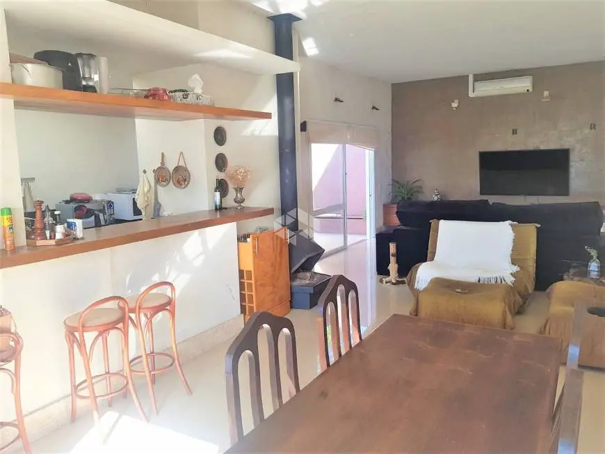 Foto 1 de Casa de Condomínio com 4 Quartos à venda, 102m² em Santa Tereza, Porto Alegre
