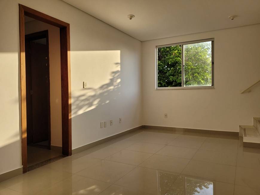 Foto 1 de Cobertura com 3 Quartos para alugar, 150m² em Santa Efigênia, Belo Horizonte