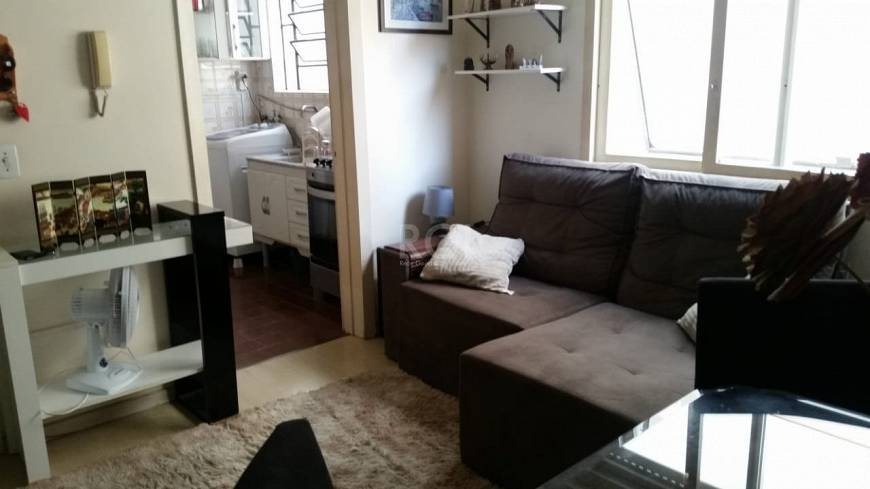 Foto 1 de Apartamento com 1 Quarto à venda, 37m² em Passo da Areia, Porto Alegre