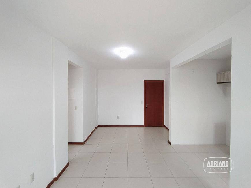 Foto 2 de Apartamento com 2 Quartos para alugar, 69m² em Forquilhinhas, São José