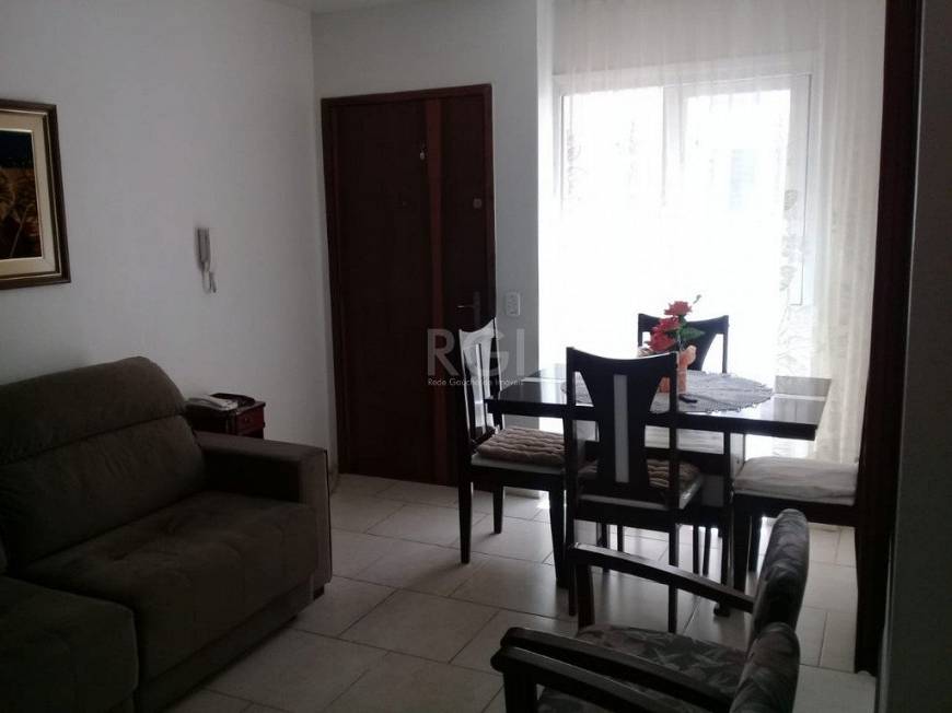 Foto 1 de Apartamento com 2 Quartos à venda, 55m² em Medianeira, Porto Alegre