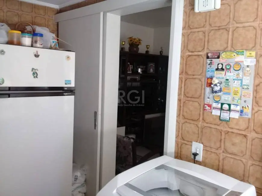Foto 3 de Apartamento com 2 Quartos à venda, 55m² em Medianeira, Porto Alegre