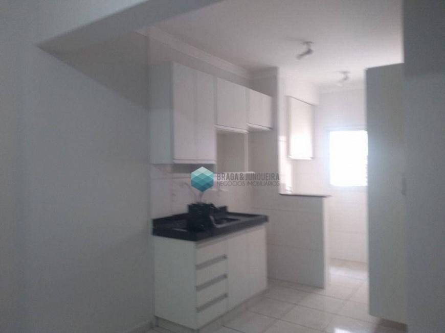 Foto 4 de Apartamento com 2 Quartos para alugar, 50m² em Vila Imperial, São José do Rio Preto