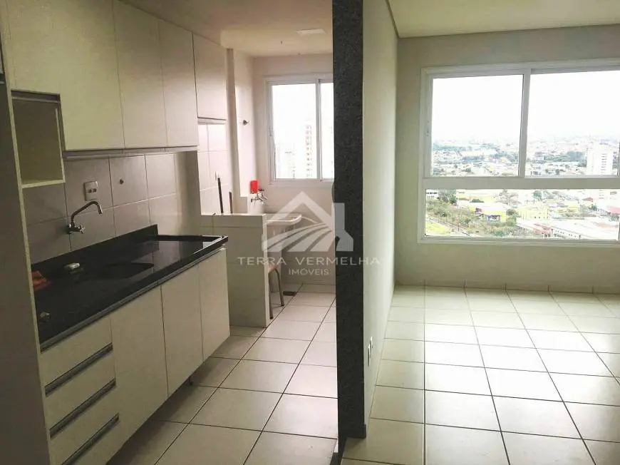 Foto 1 de Apartamento com 3 Quartos para alugar, 66m² em Centro, Londrina