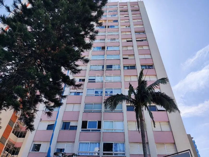 Foto 1 de Apartamento com 3 Quartos à venda, 120m² em Floresta, Porto Alegre