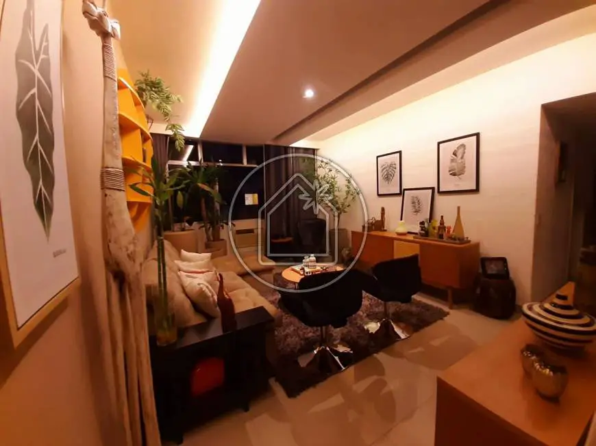 Foto 1 de Apartamento com 3 Quartos à venda, 218m² em Icaraí, Niterói