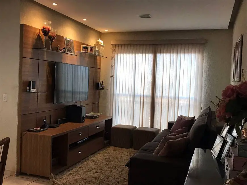 Foto 1 de Apartamento com 3 Quartos à venda, 68m² em Presidente Roosevelt, Uberlândia