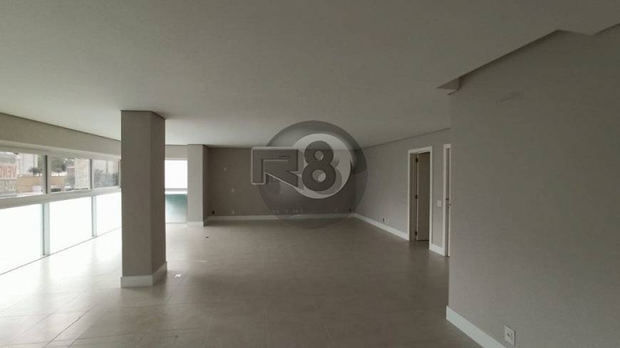 Foto 1 de Apartamento com 4 Quartos à venda, 220m² em Centro, Florianópolis
