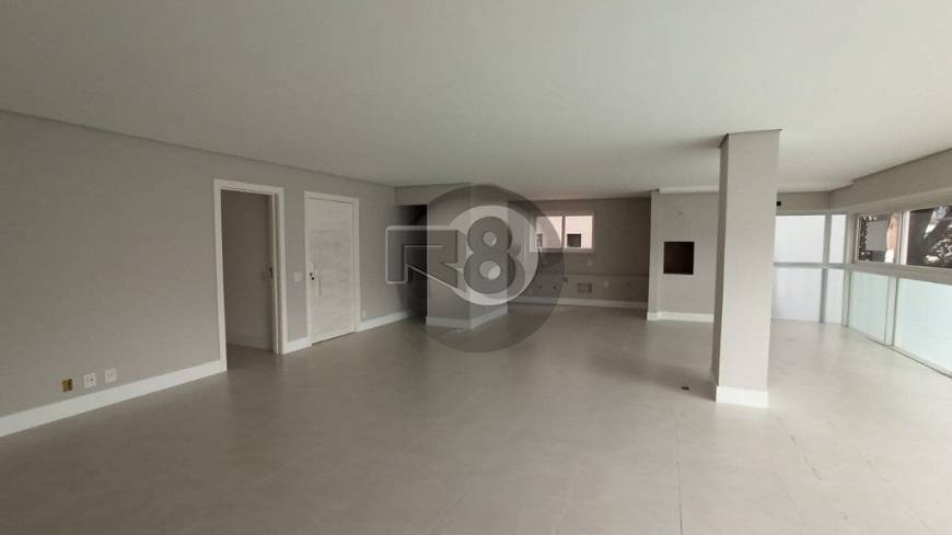 Foto 4 de Apartamento com 4 Quartos à venda, 220m² em Centro, Florianópolis