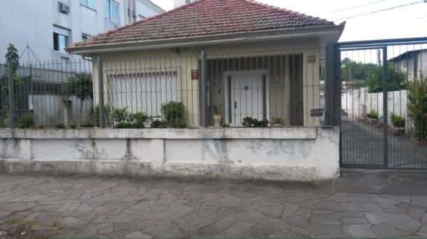 Foto 1 de Casa com 3 Quartos à venda, 216m² em Azenha, Porto Alegre