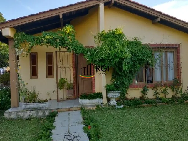 Foto 1 de Casa com 3 Quartos à venda, 100m² em Cavalhada, Porto Alegre