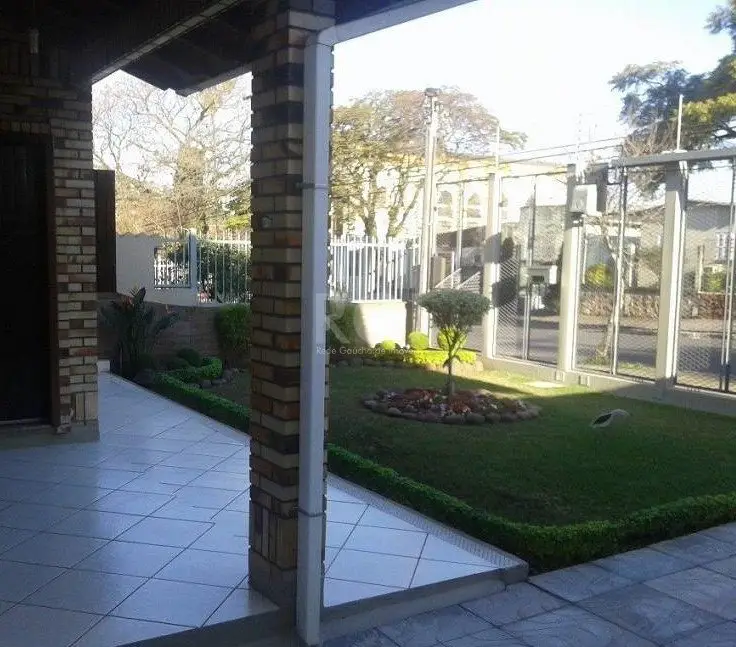 Foto 3 de Casa com 3 Quartos à venda, 266m² em Cavalhada, Porto Alegre