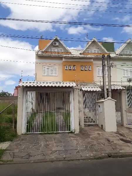 Foto 1 de Casa com 4 Quartos à venda, 220m² em Espiríto Santo, Porto Alegre