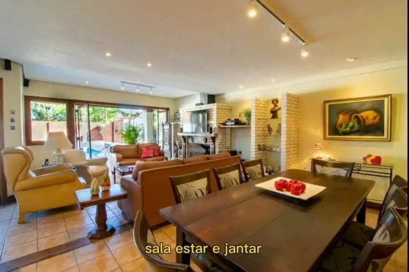 Foto 1 de Casa com 4 Quartos à venda, 280m² em Ipanema, Porto Alegre
