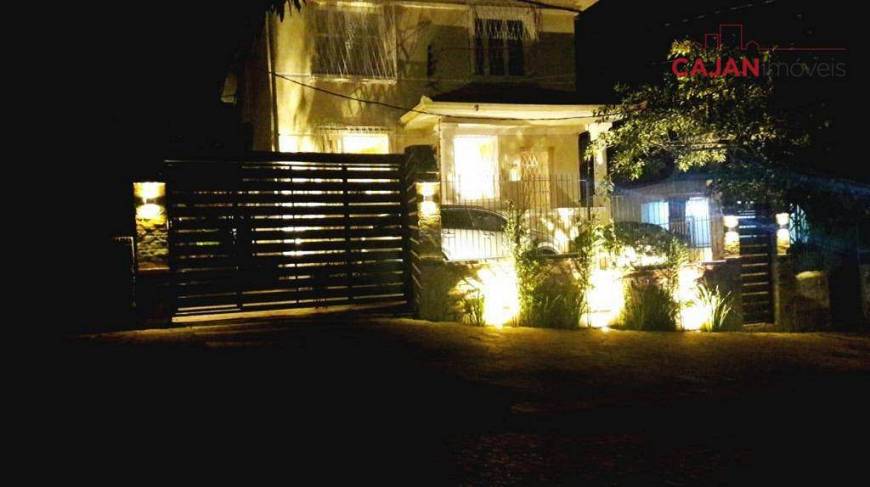 Foto 2 de Casa com 4 Quartos à venda, 360m² em Petrópolis, Porto Alegre