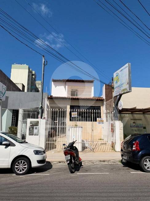 Foto 1 de Casa com 5 Quartos para alugar, 350m² em São José, Aracaju
