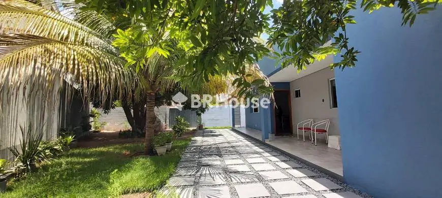 Foto 2 de Casa de Condomínio com 3 Quartos à venda, 230m² em Jardim Petrópolis, Cuiabá