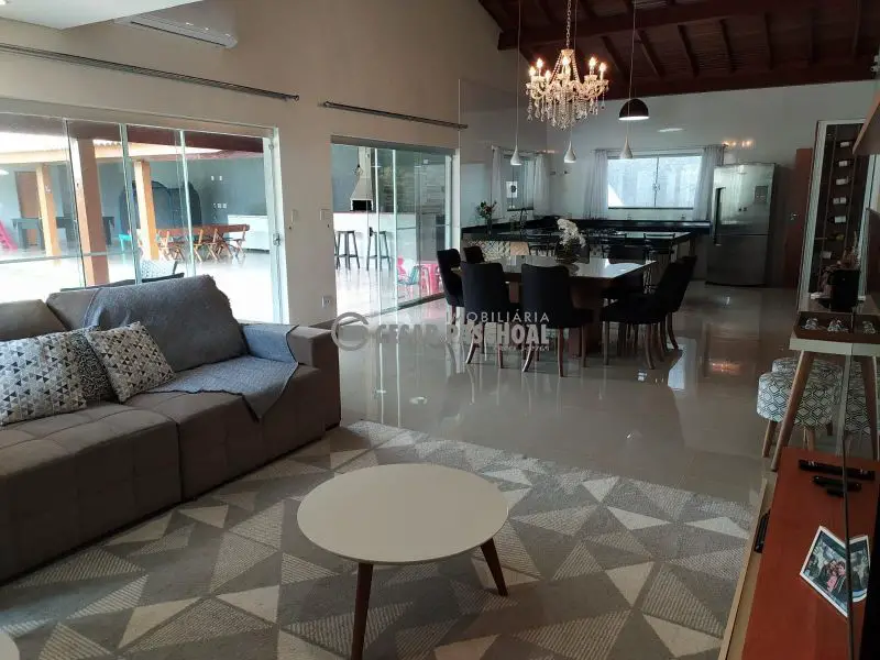 Foto 1 de Casa de Condomínio com 3 Quartos para alugar, 400m² em Recanto do Rio Pardo, Jardinópolis