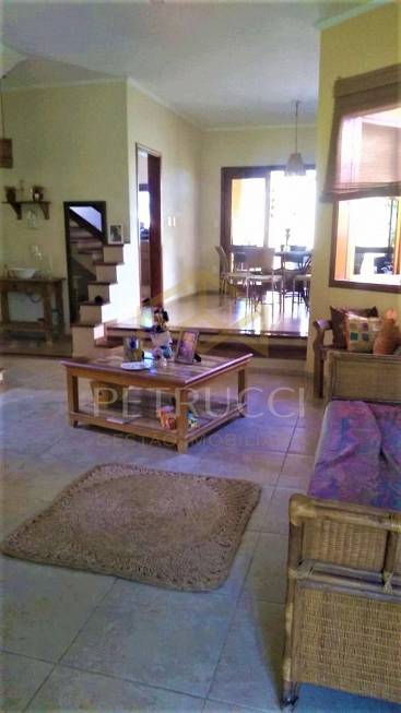 Foto 2 de Casa de Condomínio com 3 Quartos à venda, 321m² em Santa Cruz, Valinhos
