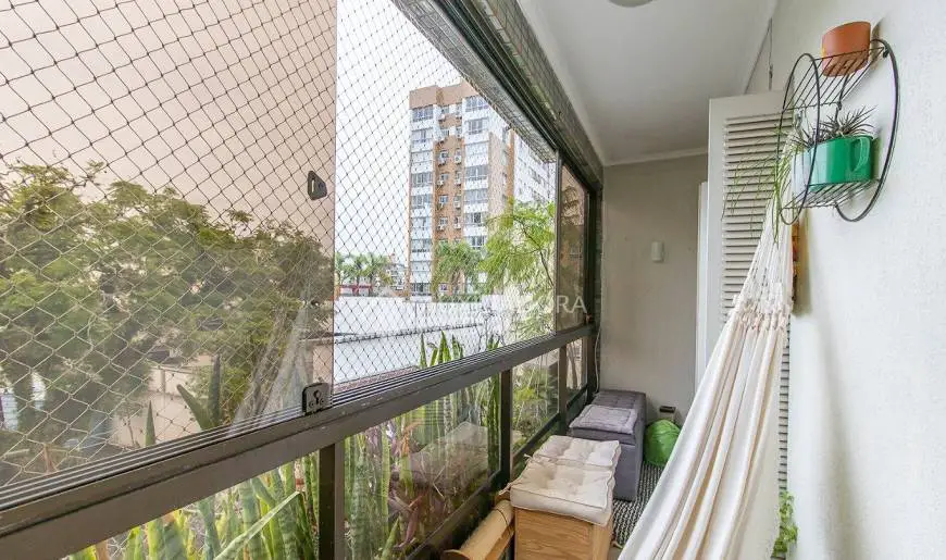 Foto 1 de Apartamento com 1 Quarto à venda, 58m² em Auxiliadora, Porto Alegre