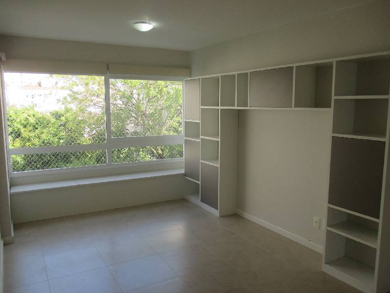 Foto 3 de Apartamento com 1 Quarto para alugar, 53m² em Independência, Porto Alegre
