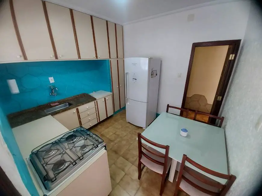 Foto 2 de Apartamento com 2 Quartos para alugar, 75m² em Gonzaga, Santos