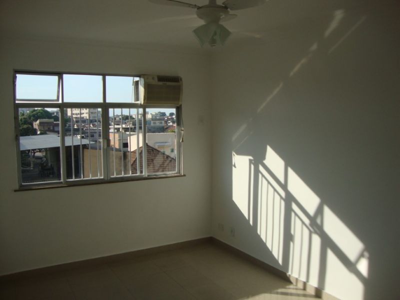 Foto 3 de Apartamento com 2 Quartos para alugar, 80m² em Irajá, Rio de Janeiro