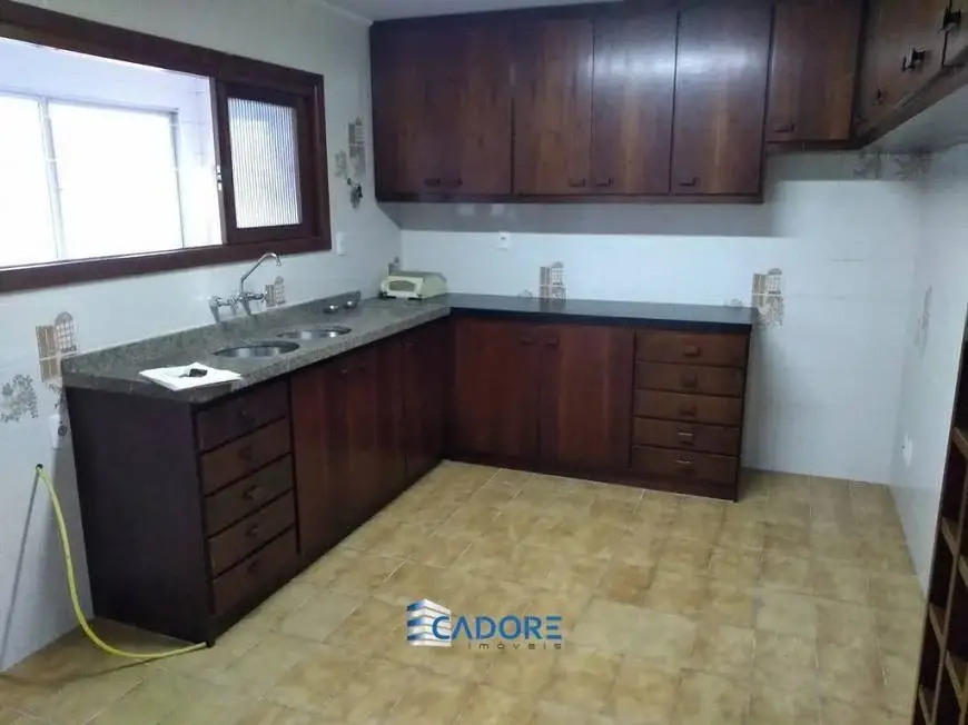 Foto 5 de Apartamento com 3 Quartos para alugar, 80m² em Panazzolo, Caxias do Sul