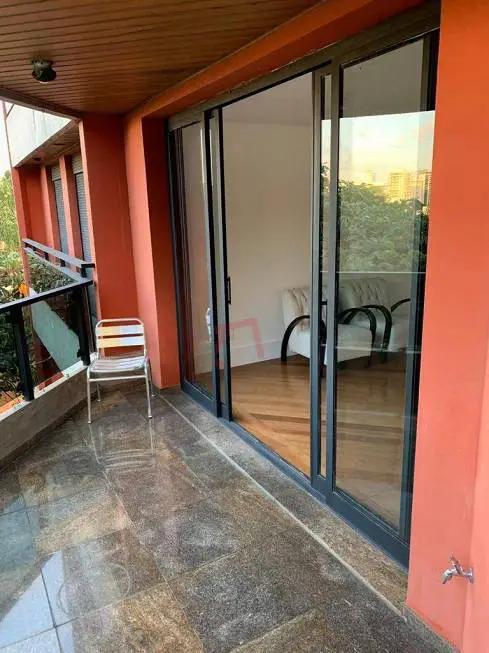 Foto 1 de Apartamento com 4 Quartos à venda, 212m² em Perdizes, São Paulo