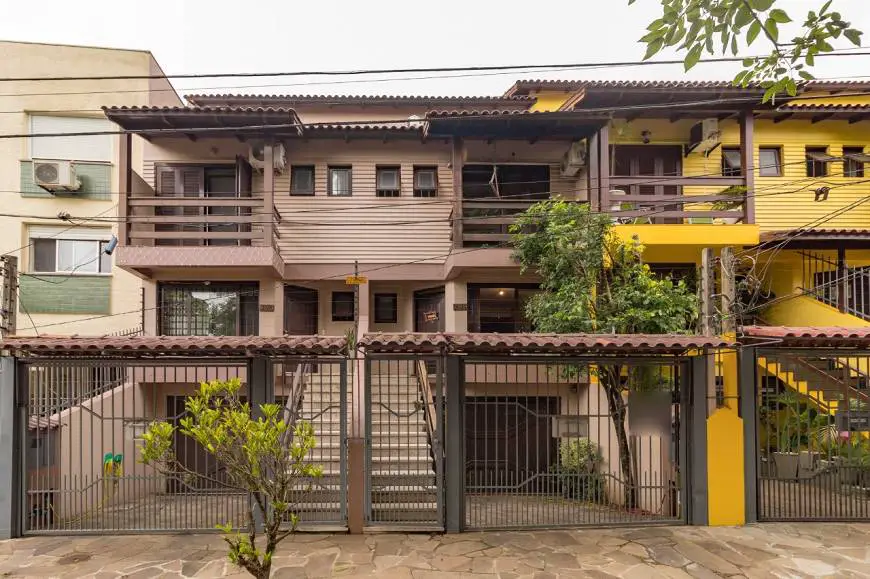 Foto 1 de Casa com 2 Quartos à venda, 165m² em Sarandi, Porto Alegre