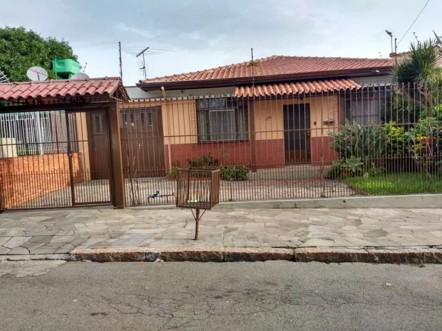 Foto 1 de Casa com 3 Quartos à venda, 313m² em Sarandi, Porto Alegre