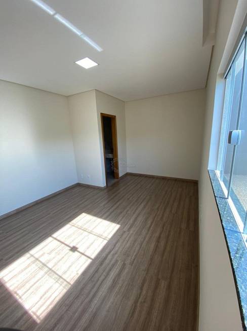 Foto 3 de Casa de Condomínio com 3 Quartos à venda, 143m² em Gleba Simon Frazer, Londrina