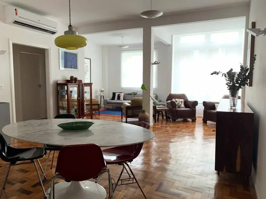 Foto 1 de Apartamento com 2 Quartos para alugar, 110m² em Copacabana, Rio de Janeiro