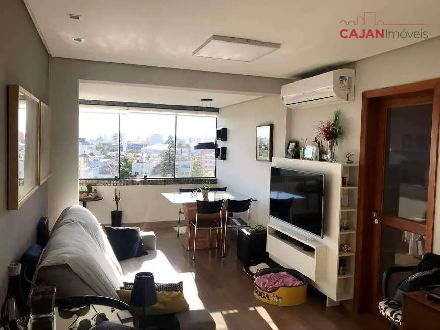 Foto 1 de Apartamento com 2 Quartos à venda, 71m² em Santa Cecília, Porto Alegre