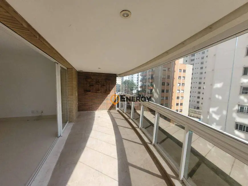 Foto 1 de Apartamento com 3 Quartos para alugar, 165m² em Vila Nova Conceição, São Paulo