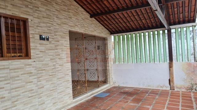 Foto 3 de Casa com 2 Quartos para alugar, 75m² em Alecrim, Natal