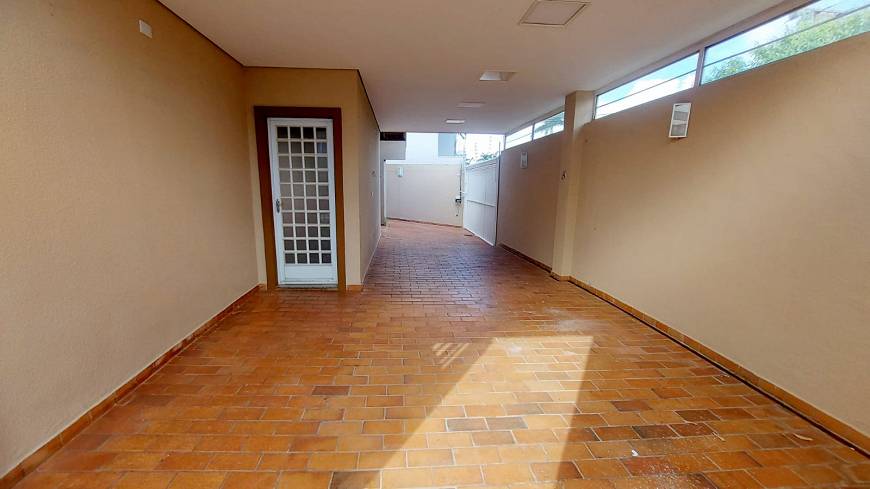 Foto 4 de Casa com 2 Quartos para alugar, 160m² em Santa Fé, Campo Grande